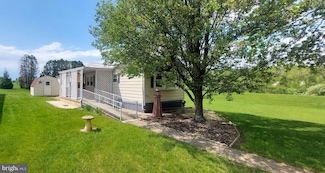 25 Stony Run Rd, Stevens, PA 17578