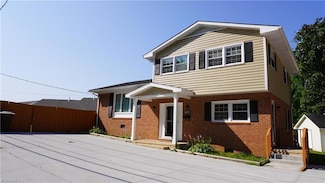 705 Muirs Chapel Rd, Greensboro, NC 27410