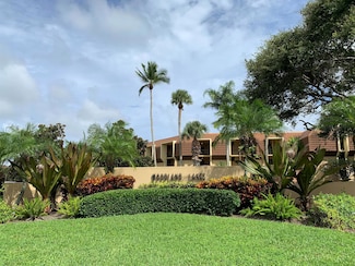 5344 Woodland Lakes Dr Unit 225, Palm Beach Gardens, FL 33418