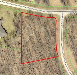 Corner of W Kim Road and West Lakeview Dr, Peru, IN 46970