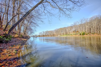133 Woodfield Estates Dr, Cadiz, KY 42211