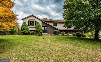 175 Red Oak Dr, Boyertown, PA 19512