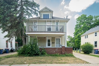 945 Kalamazoo Ave SE, Grand Rapids, MI 49507
