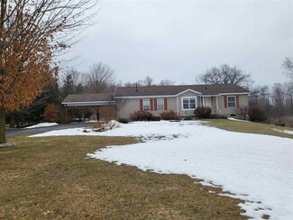 8221 Goebel Rd, East Jordan, MI 49727