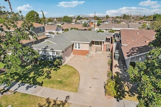 347 E Barkley Ave, Orange, CA 92867