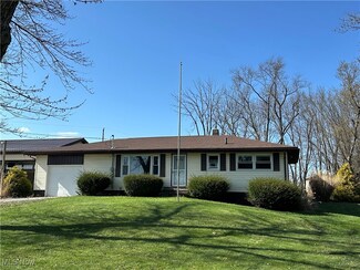 9811 Georgetown St, Louisville, OH 44641
