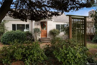 640 16th Ave W, Kirkland, WA 98033