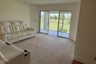 3871 Via Poinciana Unit 3020, Lake Worth, FL 33467