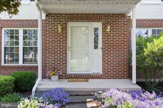 436 Deep Willow Dr, Exton, PA 19341
