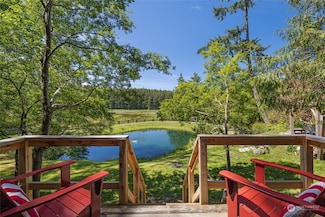 745 Ben Nevis Loop Rd, Eastsound, WA 98245