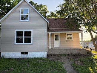 518 N 1st St, Knoxville, IA 50138