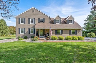 4236 Makyes Rd, Syracuse, NY 13215