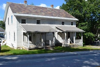 33 East St, Proctor, VT 05765