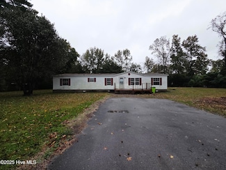 439 Audrey Ln, New Bern, NC 28560