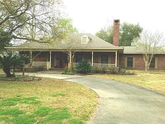 210 E Nichols St, Welsh, LA 70591