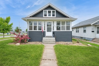 662 19th Ave SW, Cedar Rapids, IA 52404