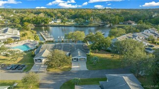 11014 W Cove Harbor Dr, Crystal River, FL 34428