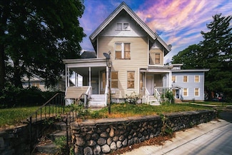 221 E Main St, Middletown, NY 10940