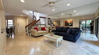 3308 Old Oak Ln Unit 1003, Hollywood, FL 33021
