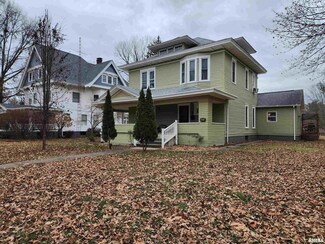 522 S Cass St, Virginia, IL 62691