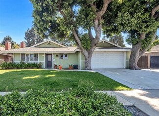 2042 Dewayne Ave, Camarillo, CA 93010