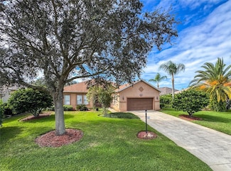 24023 Robinwood St, Leesburg, FL 34748