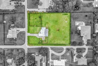13711 SW 29th St, Davie, FL 33330