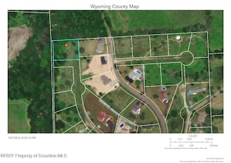 65 Clinton Dr, Factoryville, PA 18419