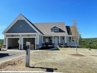 22 Hummingbird Ln, Hooksett, NH 03106