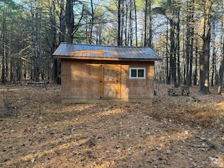 160 Featherbed Ln, Hannacroix, NY 12087