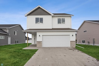 3851 19th St S, Moorhead, MN 56560