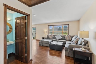 15682 Fjord Ave, Saint Paul, MN 55124