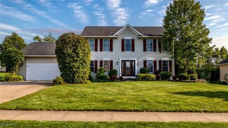 2772 Carriage Stone St NW, Uniontown, OH 44685