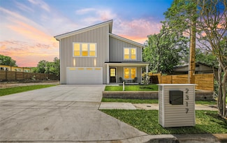 2317 Kenesaw Dr, Dallas, TX 75212
