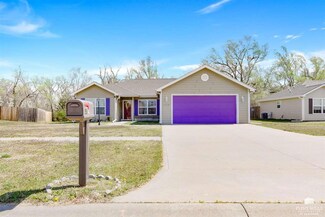 1519 N Clay St, Junction City, KS 66441