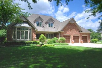 1616 Eagle Brook Dr, Geneva, IL 60134