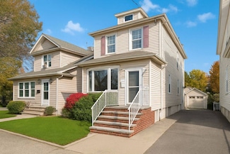 45 Merriman Ave, Staten Island, NY 10314