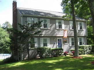 28 Portside Dr, Pocasset, MA 02559