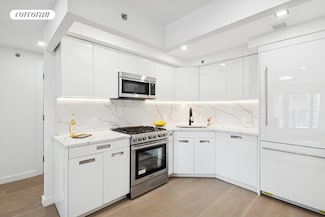 428 E 9th St Unit 209, Brooklyn, NY 11218