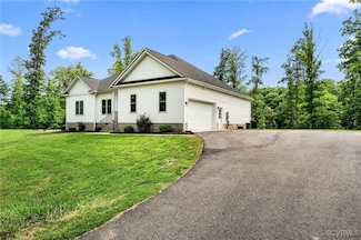 216 Edwin Cir, Aylett, VA 23009