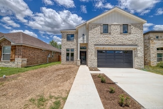 6 Rio Seco Dr, Uvalde, TX 78801