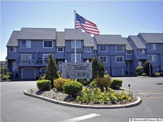 5 Island View Way Unit 26, Sea Bright, NJ 07760