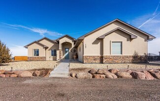 1247 E Jaroso Dr, Pueblo West, CO 81007