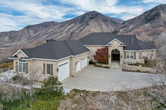 670 S Oak Dr, Woodland Hills, UT 84653