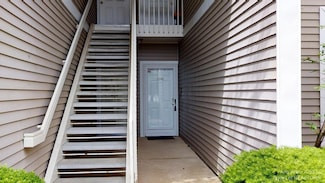 1408 Fox Pointe Cir, Ann Arbor, MI 48108