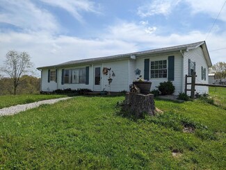 3140 Crooked Creek Rd, Berry, KY 41003