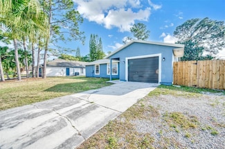 1581 SE Sutton St, Port Saint Lucie, FL 34983