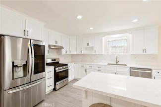 11816 Tennessee Place, Los Angeles, CA 90064