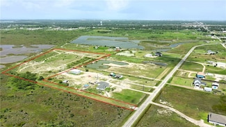 329 Cape Velero Dr, Rockport, TX 78382