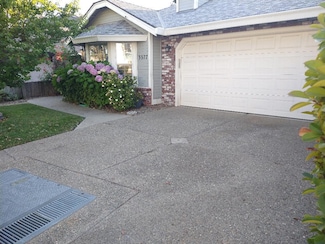 3377 Parkside Dr, Rocklin, CA 95677
